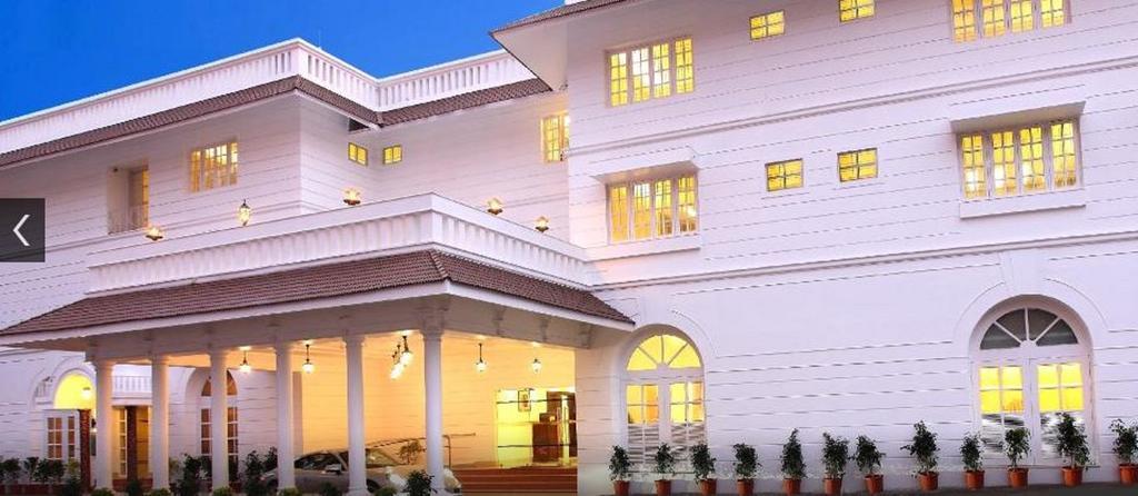 فندق لوسيا بالاس Thrissur المظهر الخارجي الصورة
